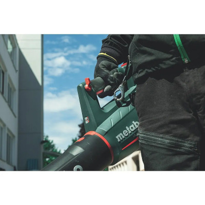 Aku foukač listí METABO CAS 18V LB 18 LTX BL, 2 baterie, rychlost foukání: 150 km/h - B Aku foukač listí METABO CAS 18V LB 18 LTX BL, 2 baterie, rychlost foukání: 150 km/h - B