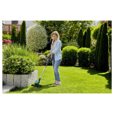 šířka řezu nože: 23 cm (bez baterie) - A šířka řezu nože: 23 cm (bez baterie) - A