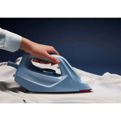 Parní žehlička ELECTROLUX E7ST1-4DB, modro/bílá - B