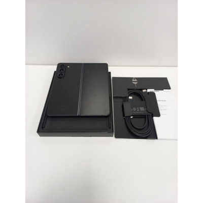 Chytrý telefon SAMSUNG Galaxy Z Fold5 (SM-F946BZKBEUB) Chytrý telefon SAMSUNG Galaxy Z Fold5 (SM-F946BZKBEUB)